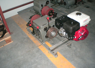 ซื้อ ความเร็วสูง 5 Ton Powered เบนซินดึงสาย Winch กับฮอนด้าเครื่องยนต์ online manufacture