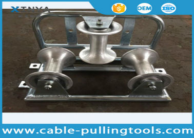 ซื้อ อลูมิเนียมชุบสังกะสีหนักลูกกลิ้งสายเคเบิ้ล Triple Corner, พิกัดโหลด 10KN online manufacture