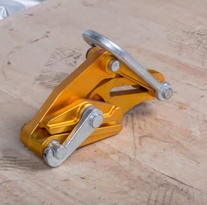 ซื้อ แคลมลอยอลูมิเนียมมาพร้อมสําหรับ 25-70 mm2 คอนดิวเตอร์ที่มี 7 KN ความจุหมาย online manufacture