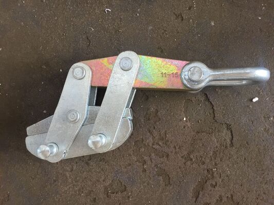 ซื้อ จับสายไฟฟ้าหนักสําหรับสายเหล็กกันบิด 11-15 มม. ด้วยภาระปรับขนาด 50-200 KN และโครงสร้างสแตนเลสทนทาน online manufacture