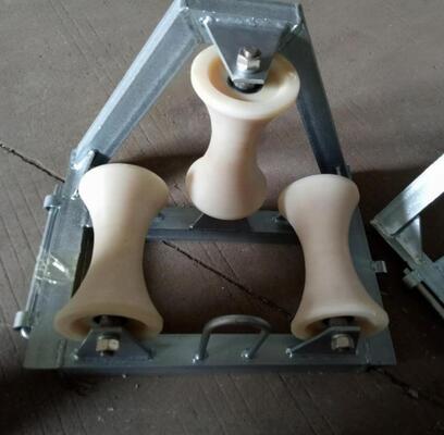 ซื้อ คู่มือม้วนเคเบิลมุมอุตสาหกรรม 90 องศาที่มีล้อไนลอนและภาระปริมาณ 10KN สําหรับการดึงเคเบิลเรียบ online manufacture