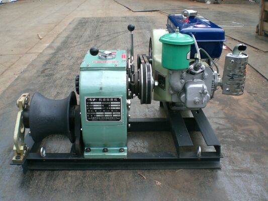 ซื้อ 3 Ton Rated Capacity 4HP Diesel Engine Capstan Winch with Heavy-Duty Steel Frame for Cable Pulling online manufacture