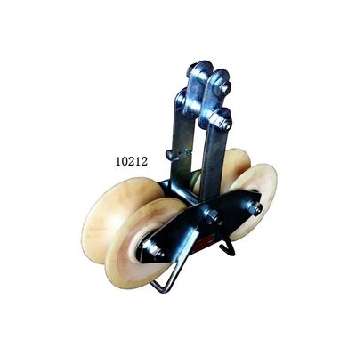 ซื้อ Double Sheave Stringing Block with 25 KN Rated Load and MC Nylon or Aluminum Sheaves for Smooth Ball-Bearing Operation online manufacture